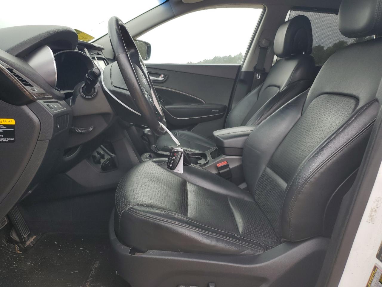 2013 Hyundai Santa Fe - Image 7