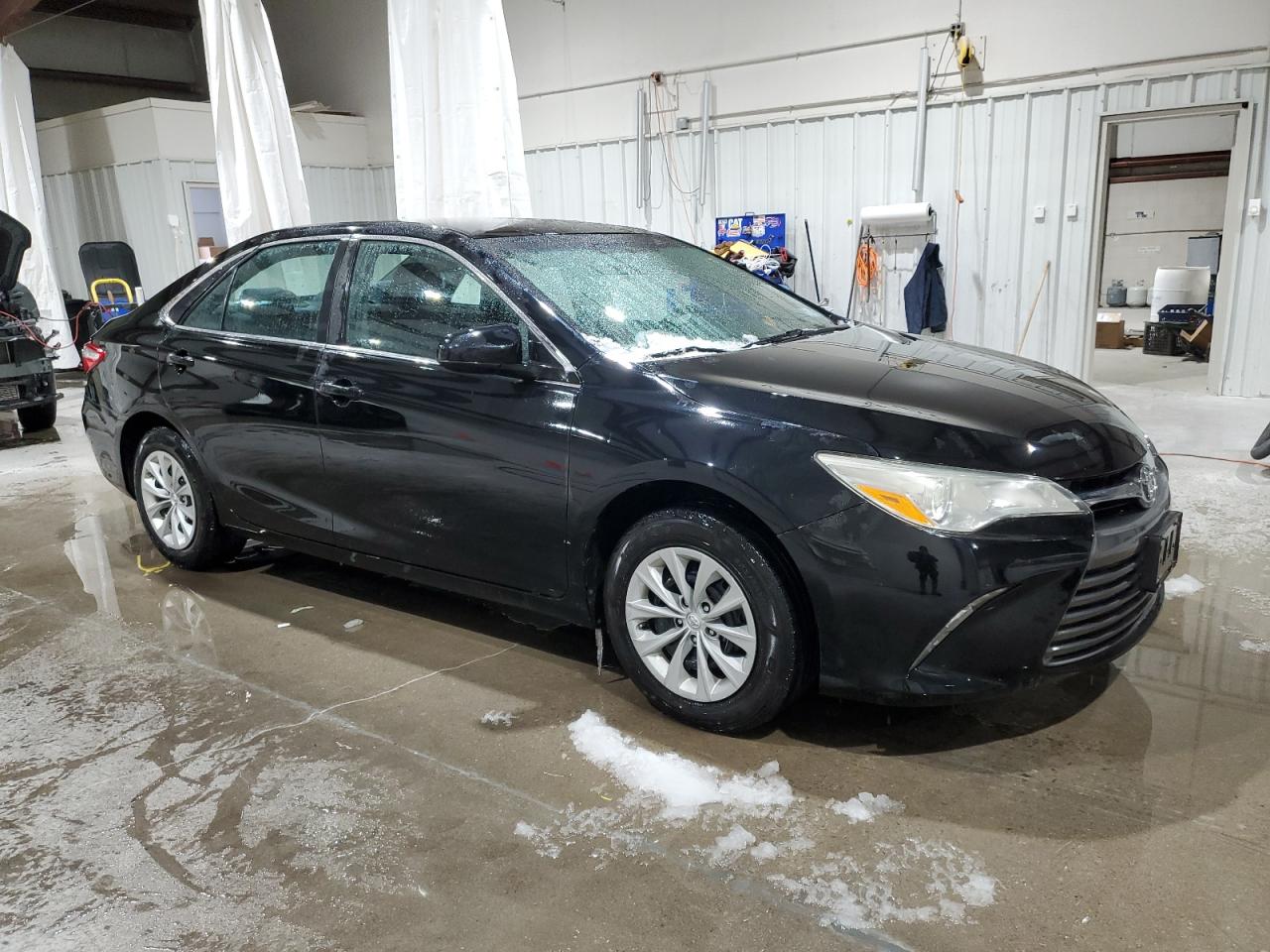 2016 Toyota Camry - Image 4