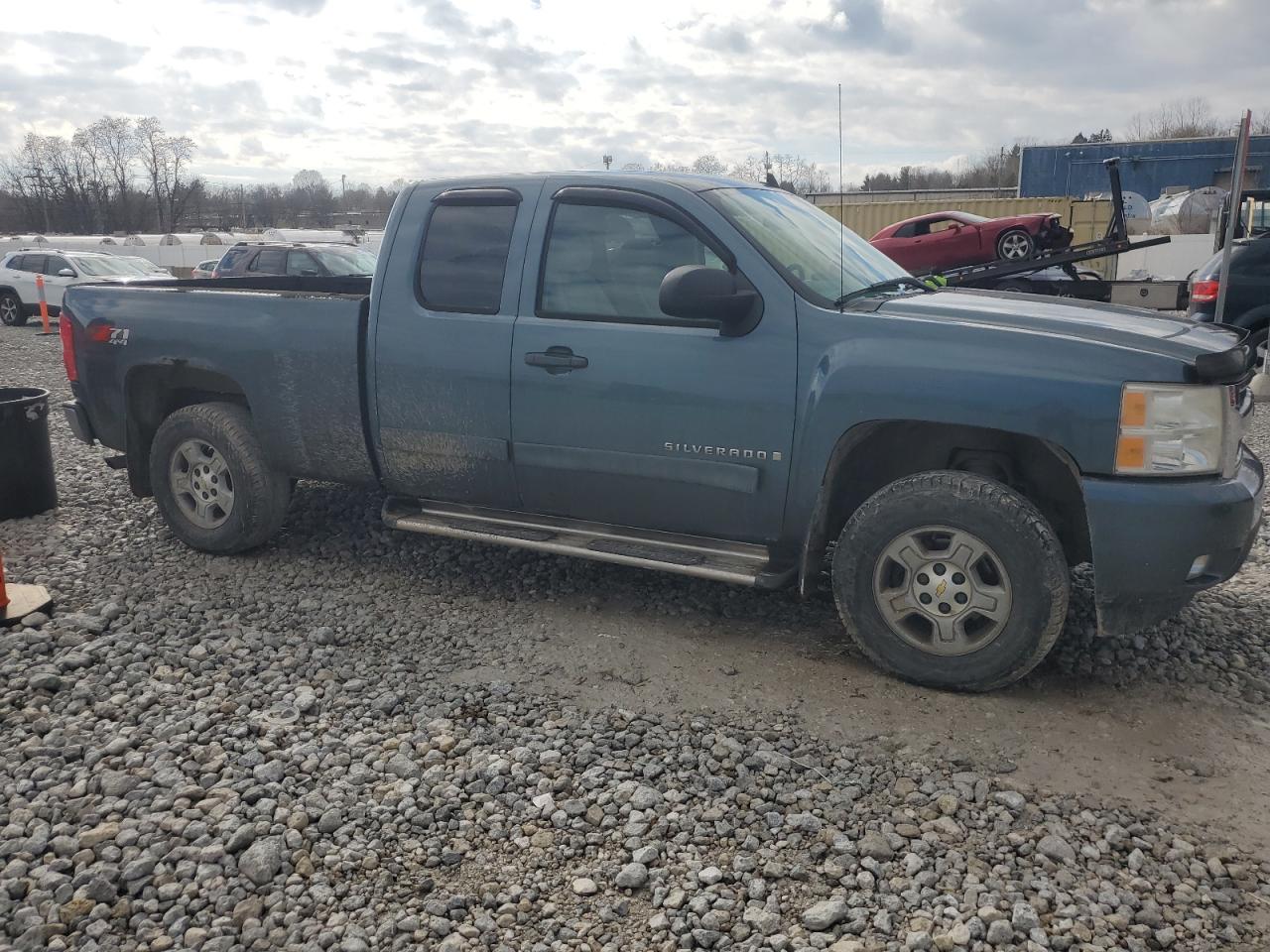 2007 Chevrolet Silverado - Image 4