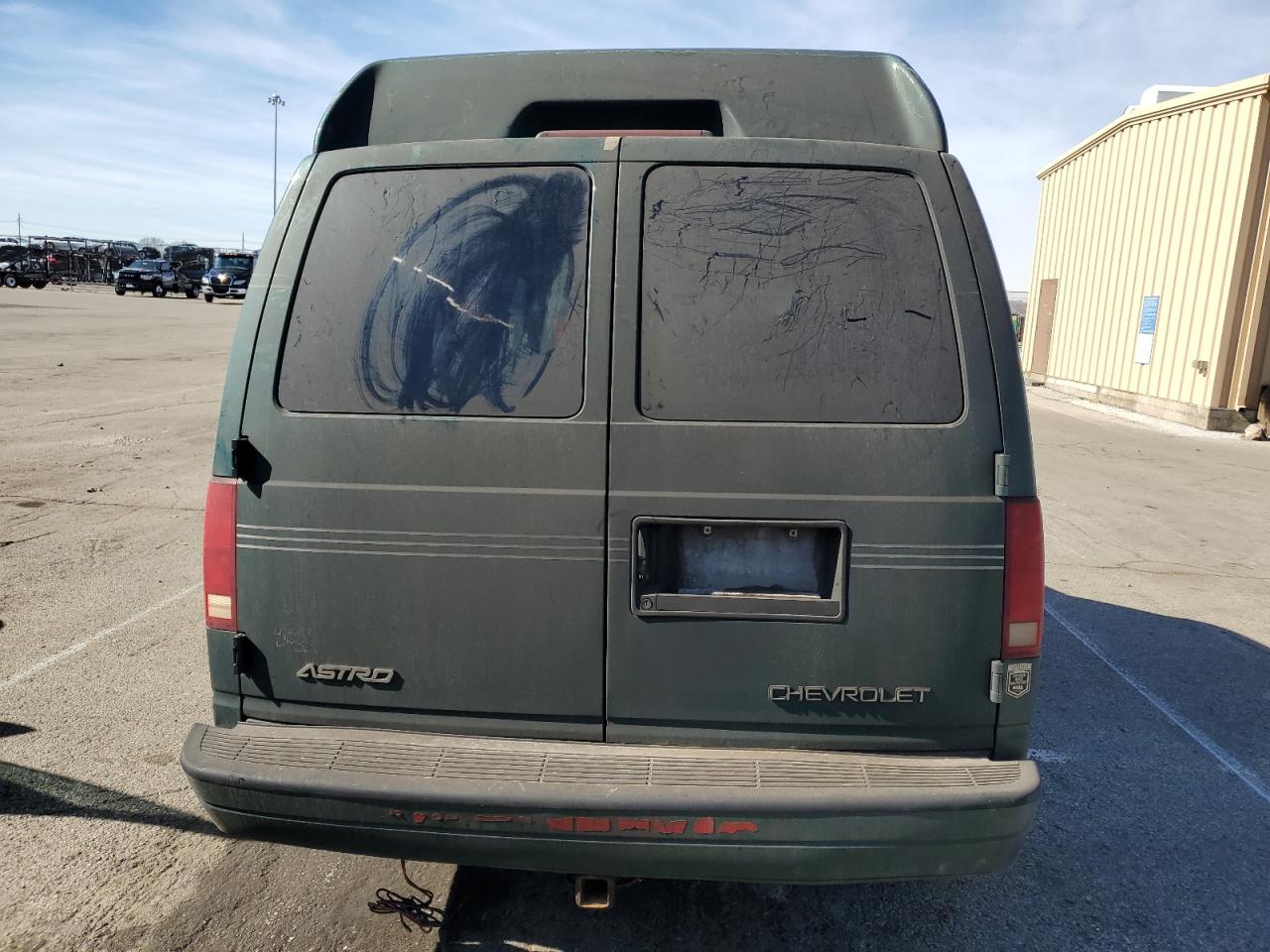 2003 Chevrolet Astro - Image 6