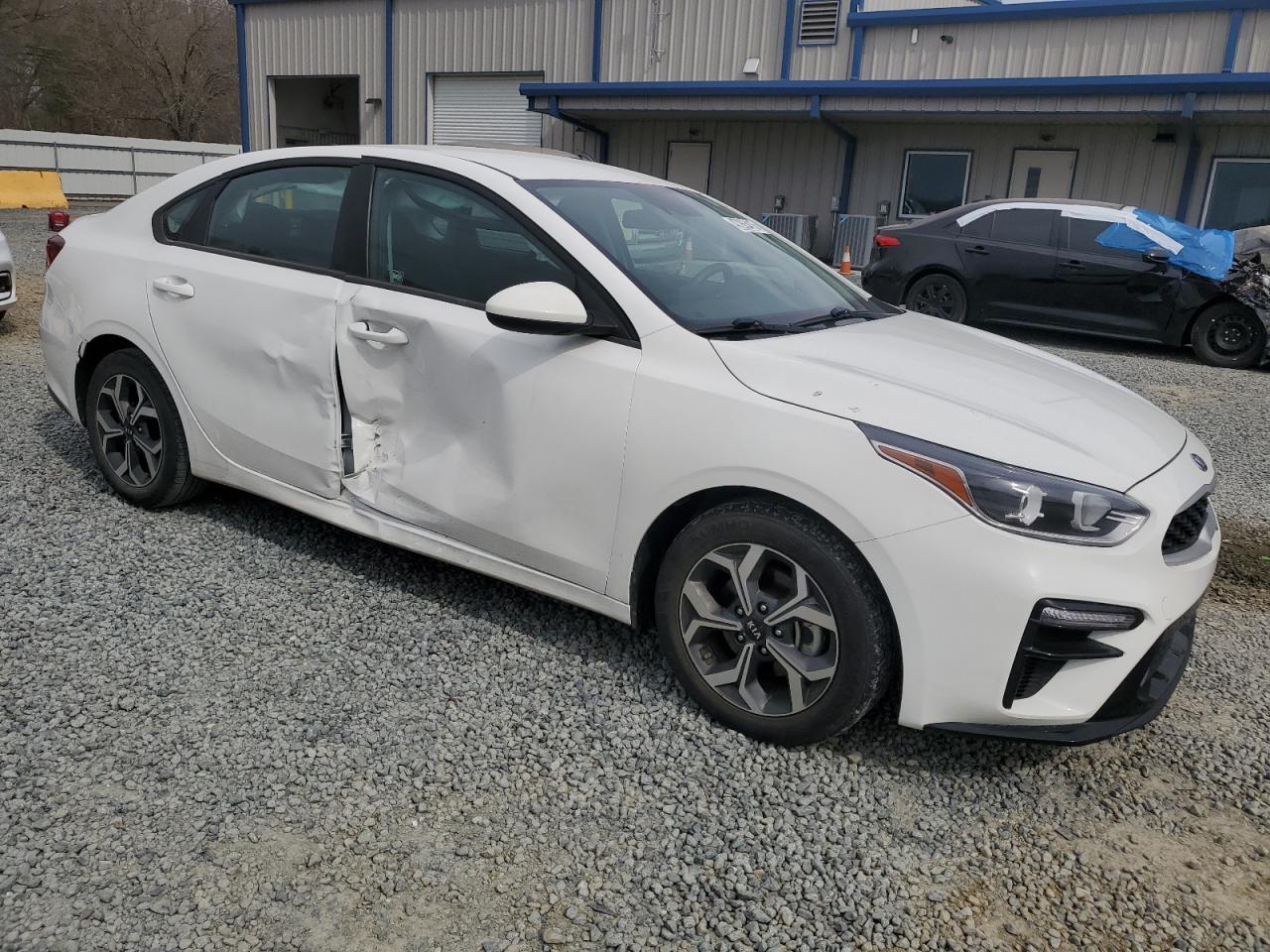 2021 Kia Forte - Image 4