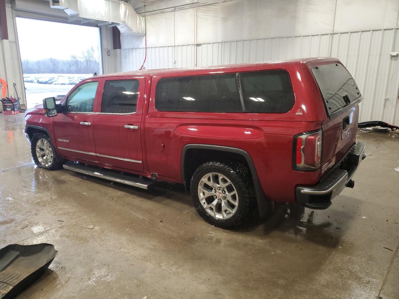 2018 GMC Sierra - Image 2