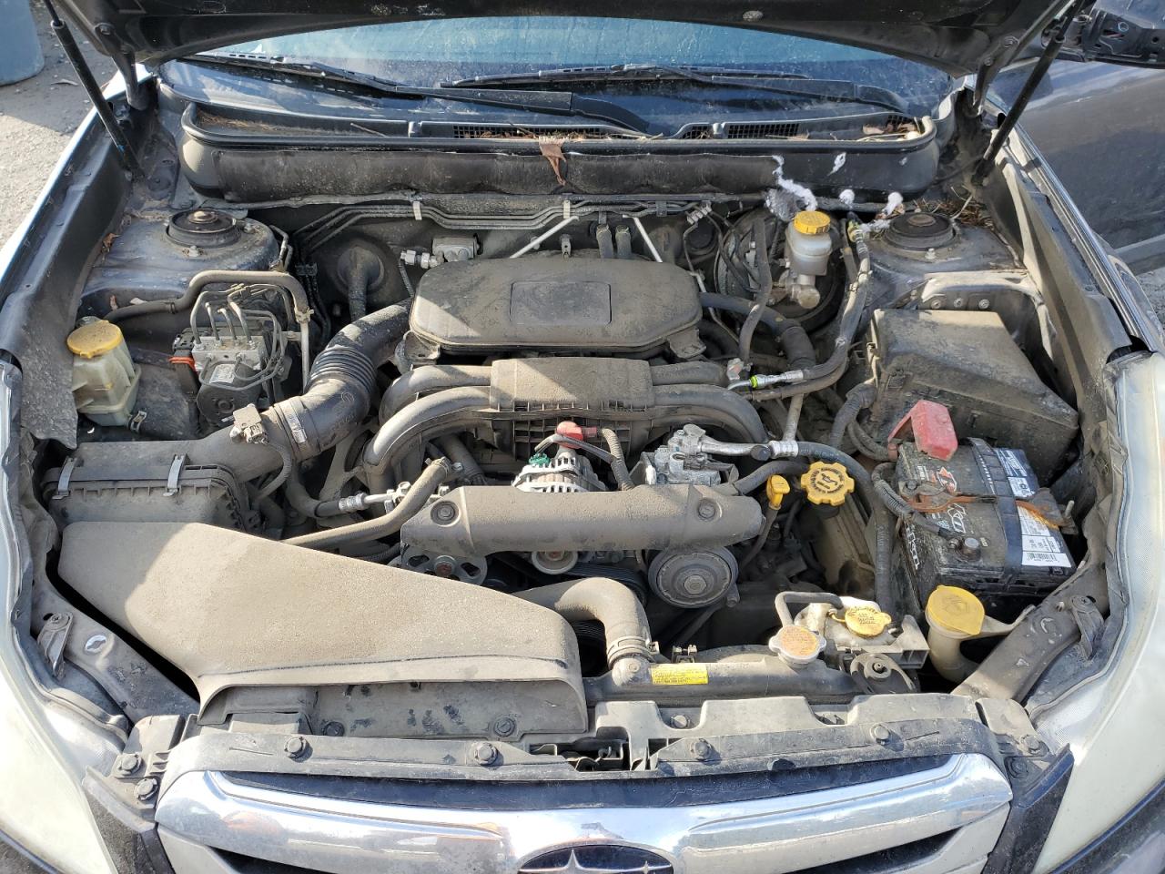 2011 Subaru Outback - Image 13