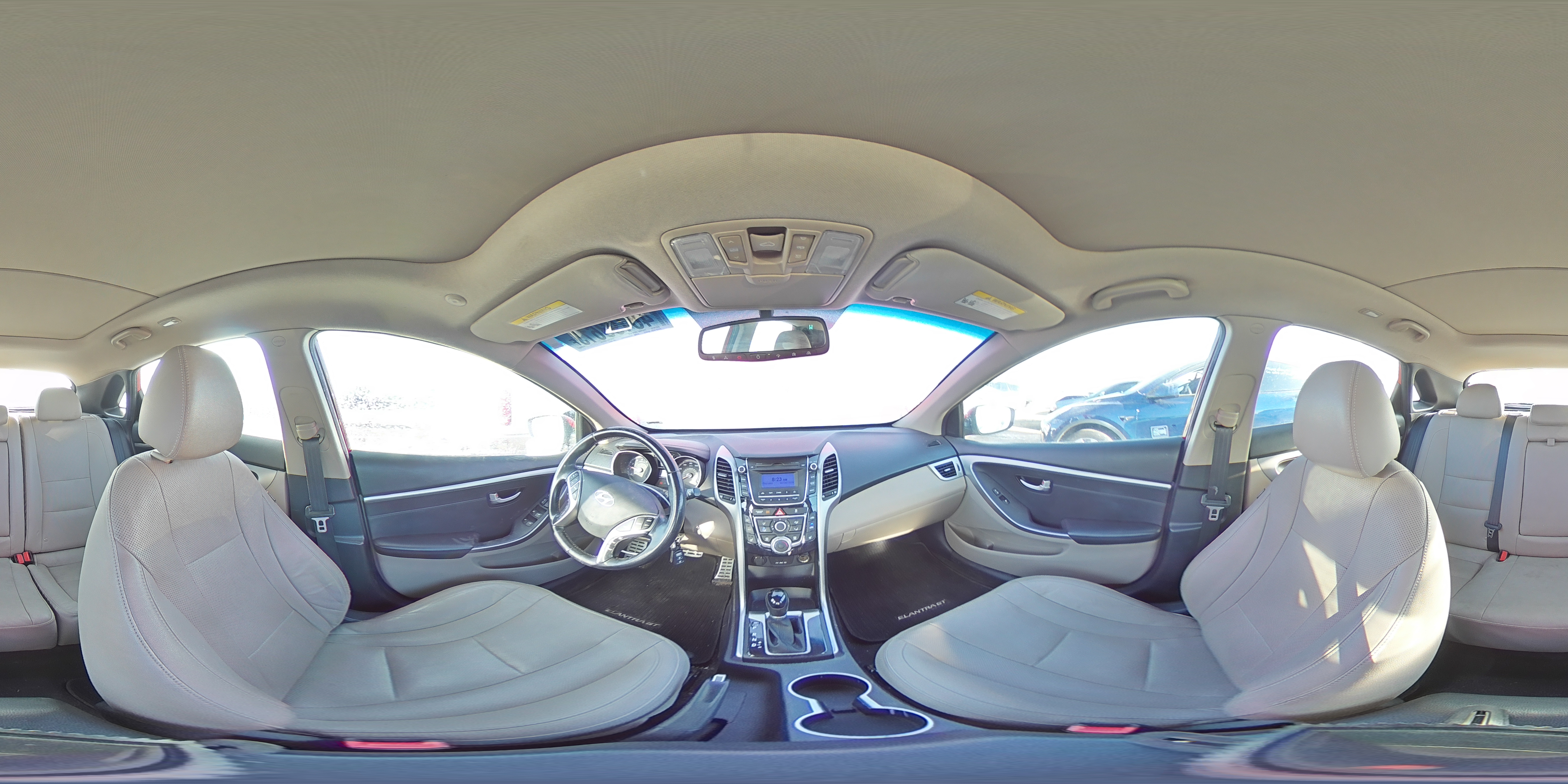2013 Hyundai Elantra - Image 13
