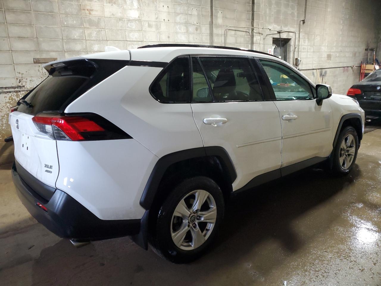2020 Toyota RAV 4 - Image 3