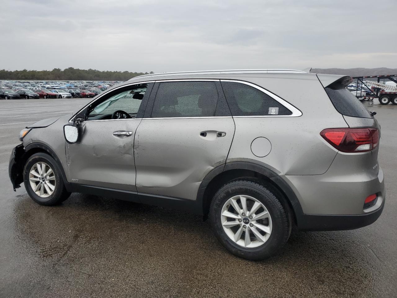 2019 Kia Sorento - Image 2