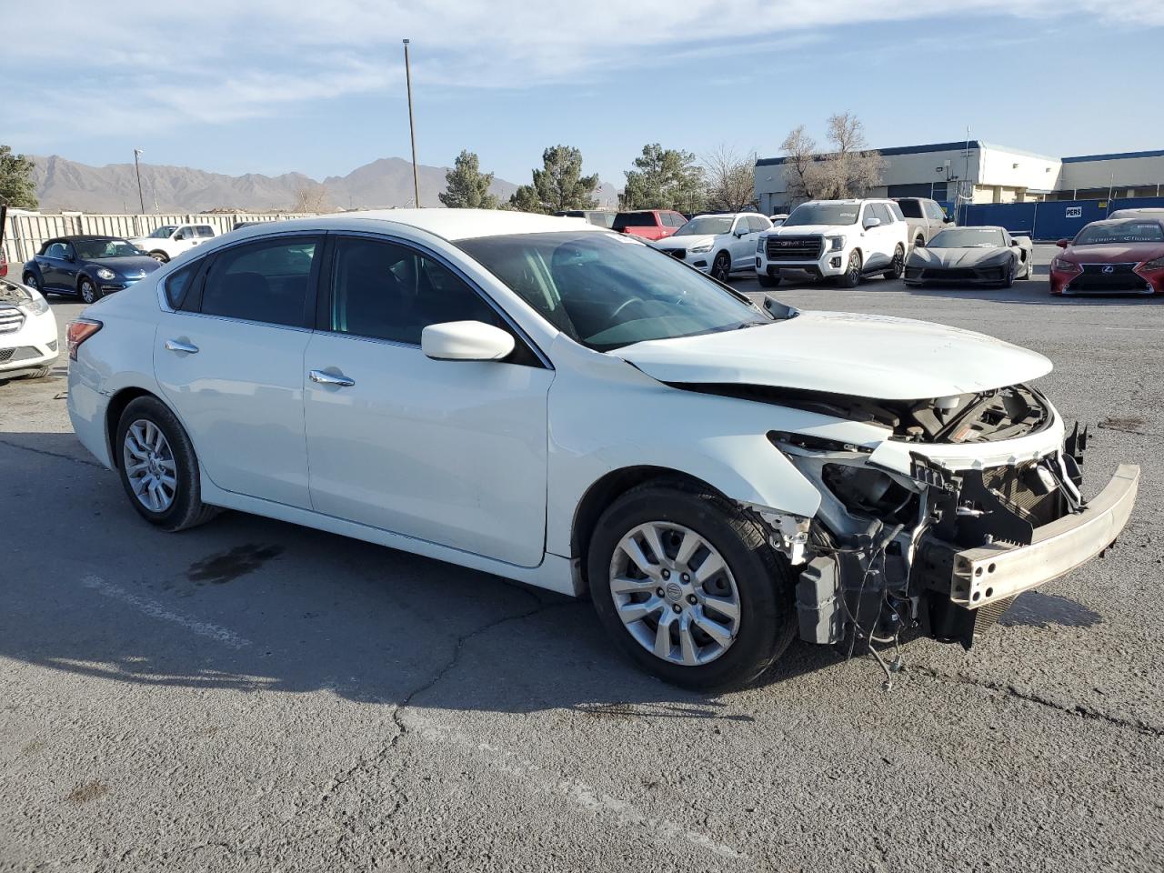 2015 Nissan Altima - Image 4