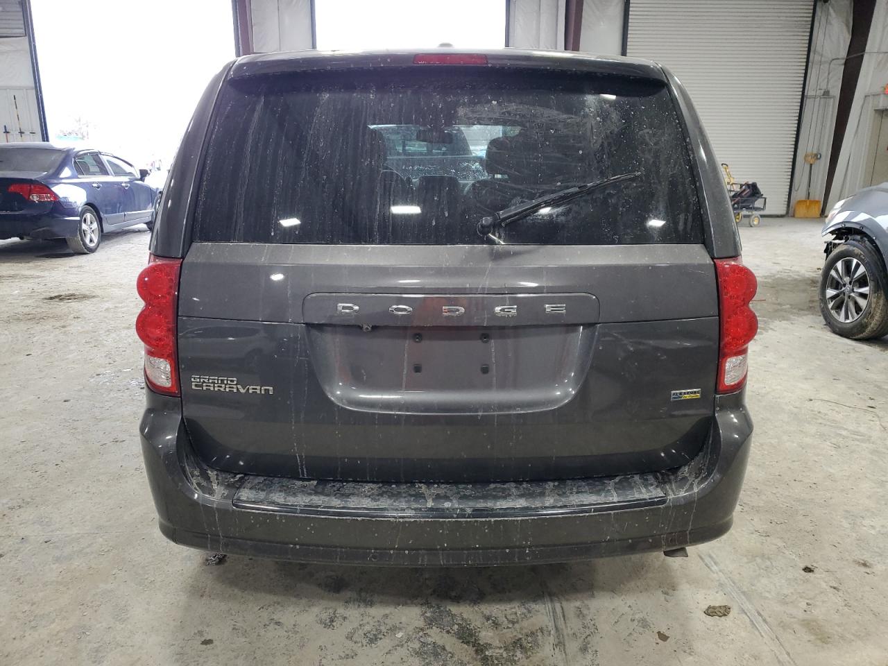 2019 Dodge Caravan - Image 6