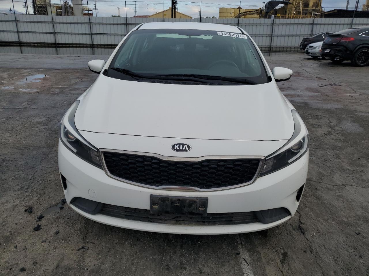 2018 Kia Forte - Image 5