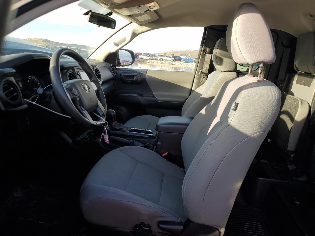 2017 Toyota Tacoma - Image 7