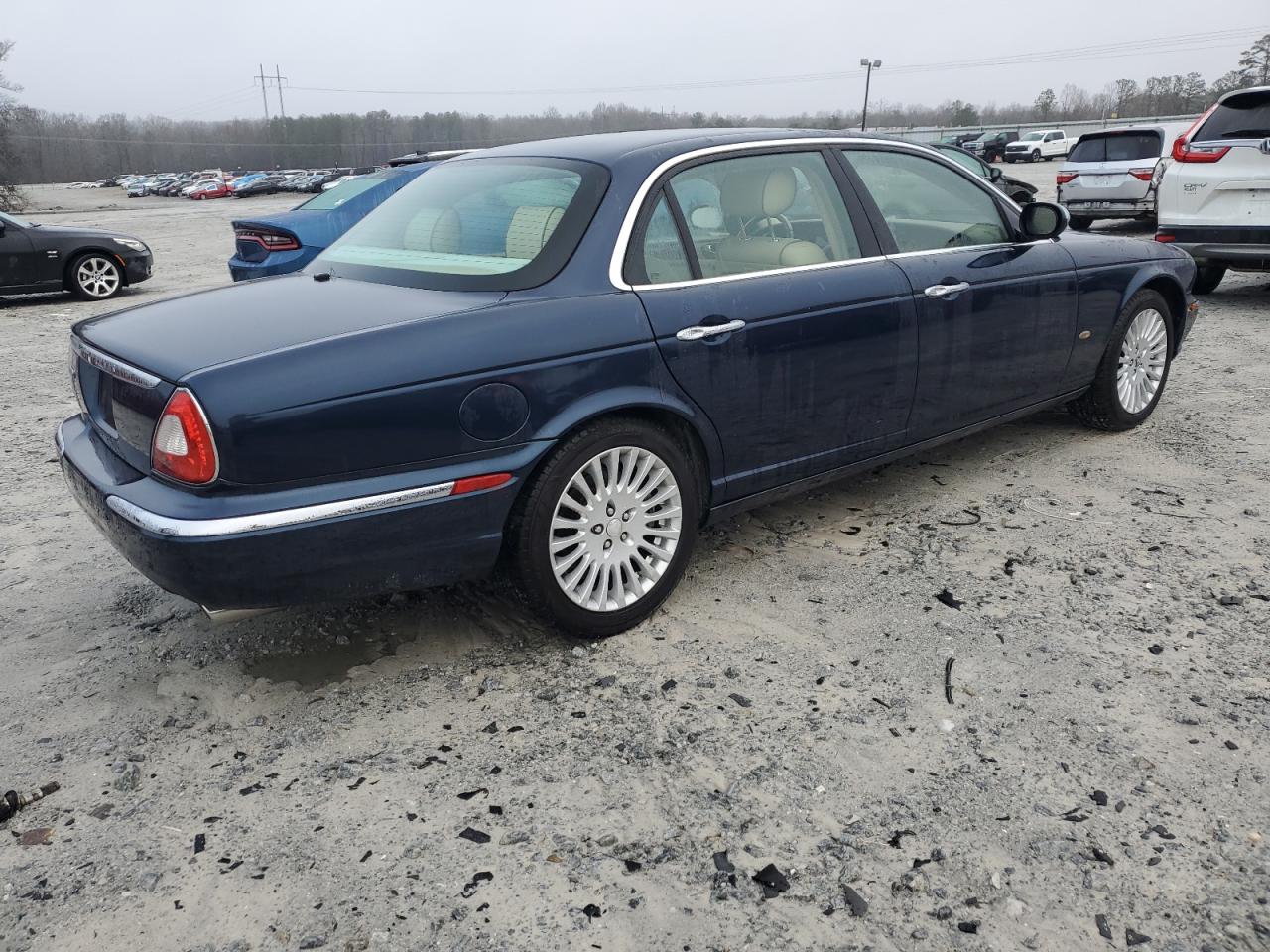 2007 Jaguar XJ - Image 3