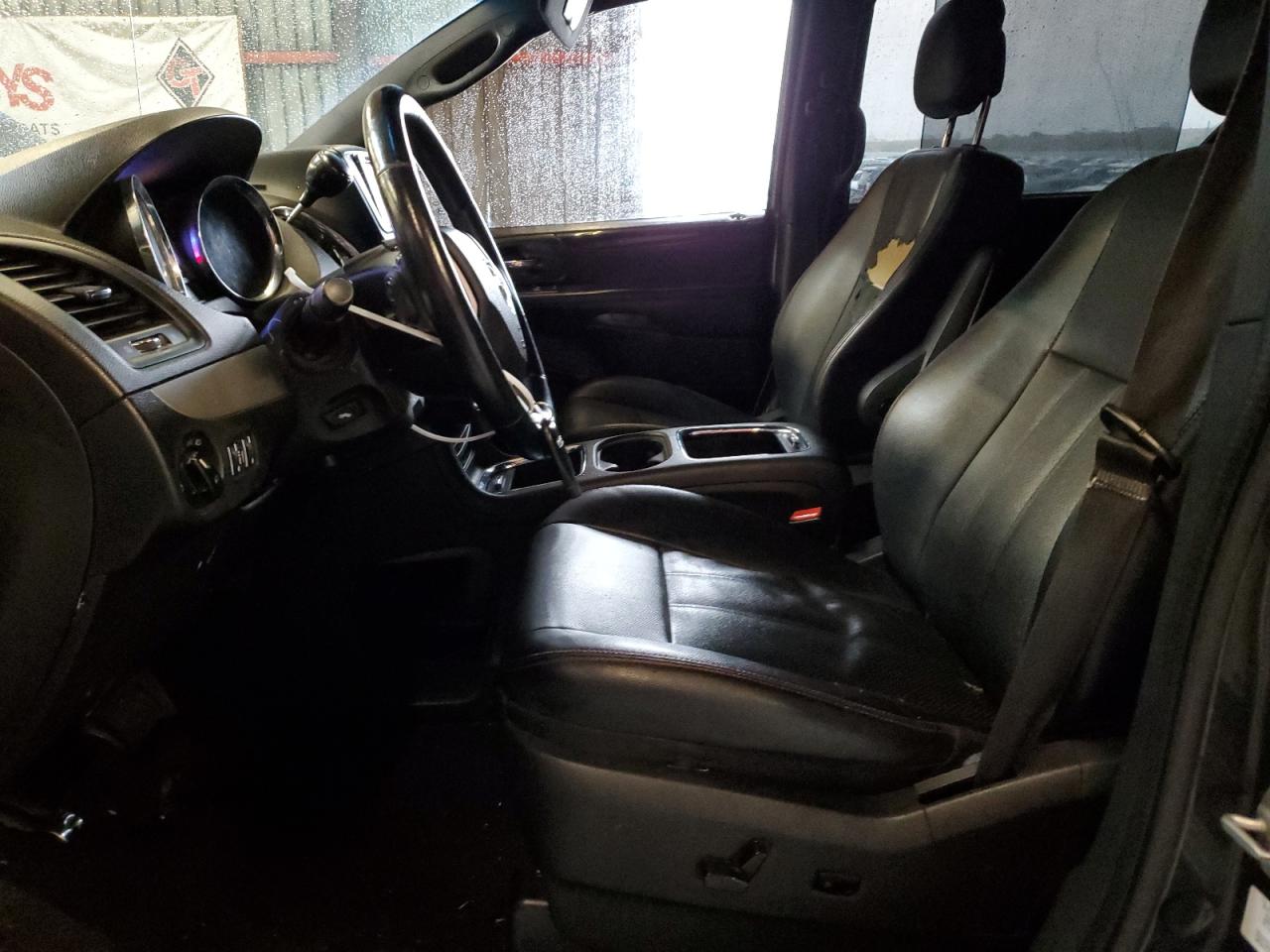2012 Dodge Caravan - Image 7