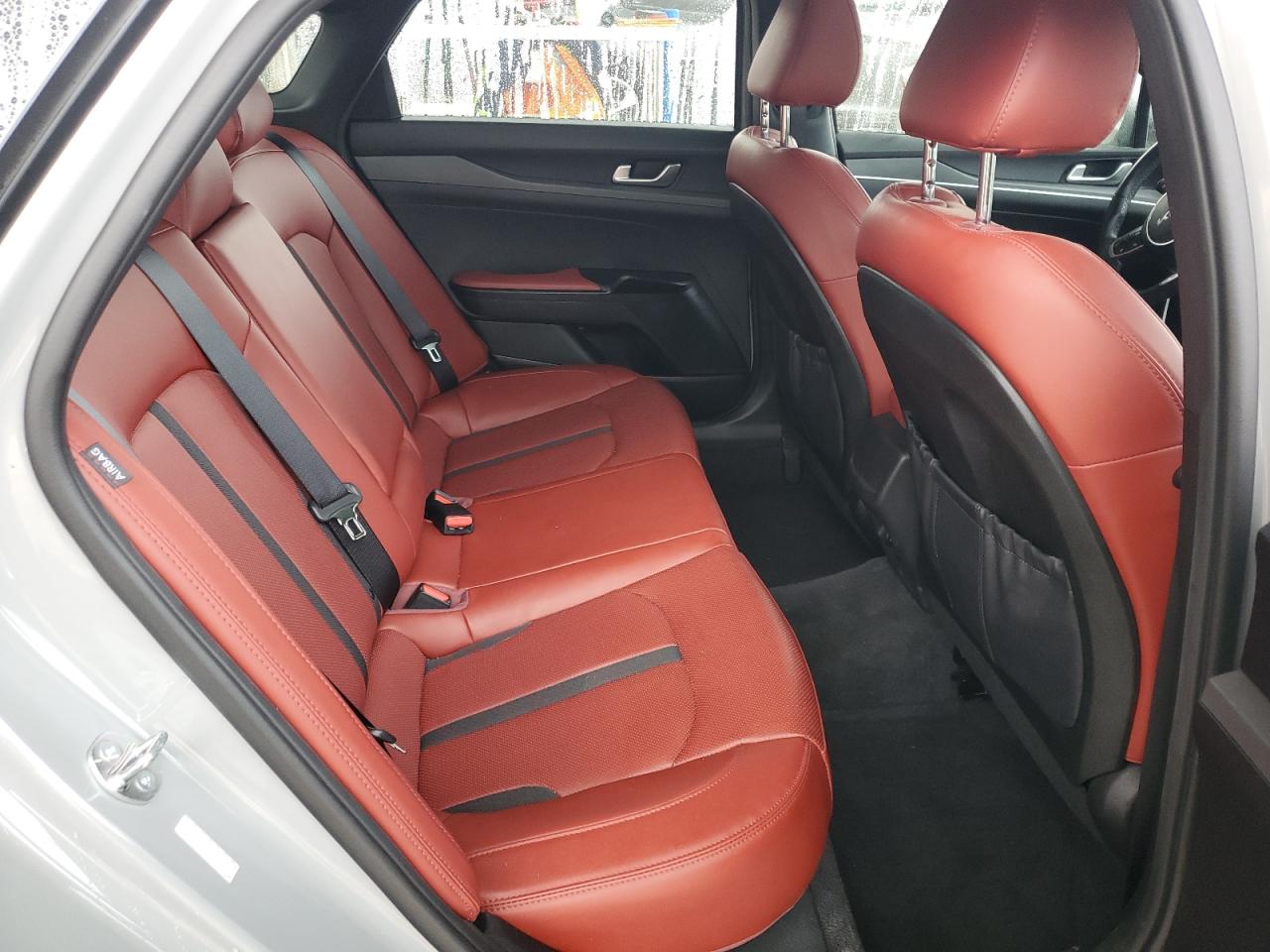 2024 Kia K5 - Image 10