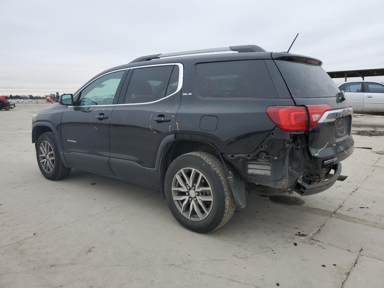 2019 GMC Acadia - Image 2