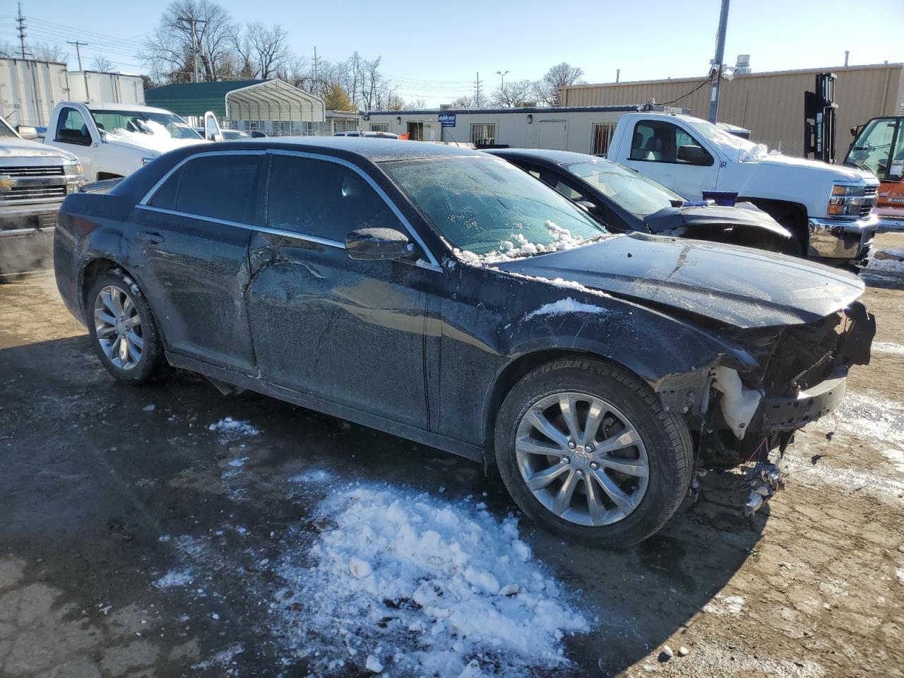 2015 Chrysler 300 - Image 4