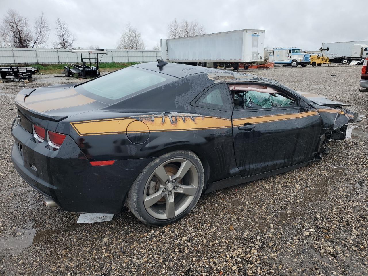2011 Chevrolet Camaro - Image 3