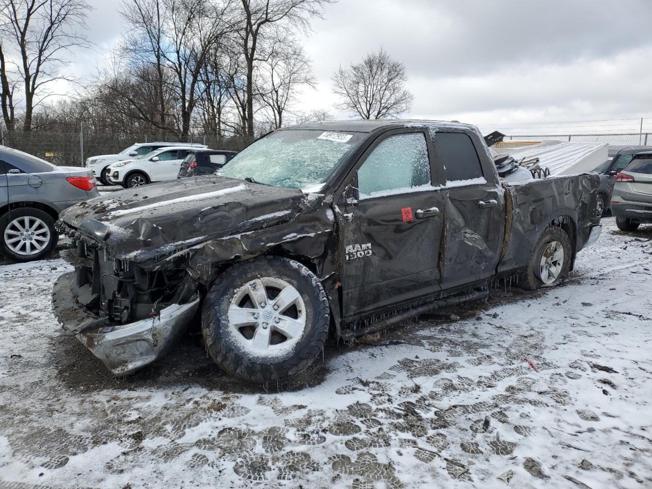 2014 Ram 1500 St იყიდება Cicero-ში, IN - All Over