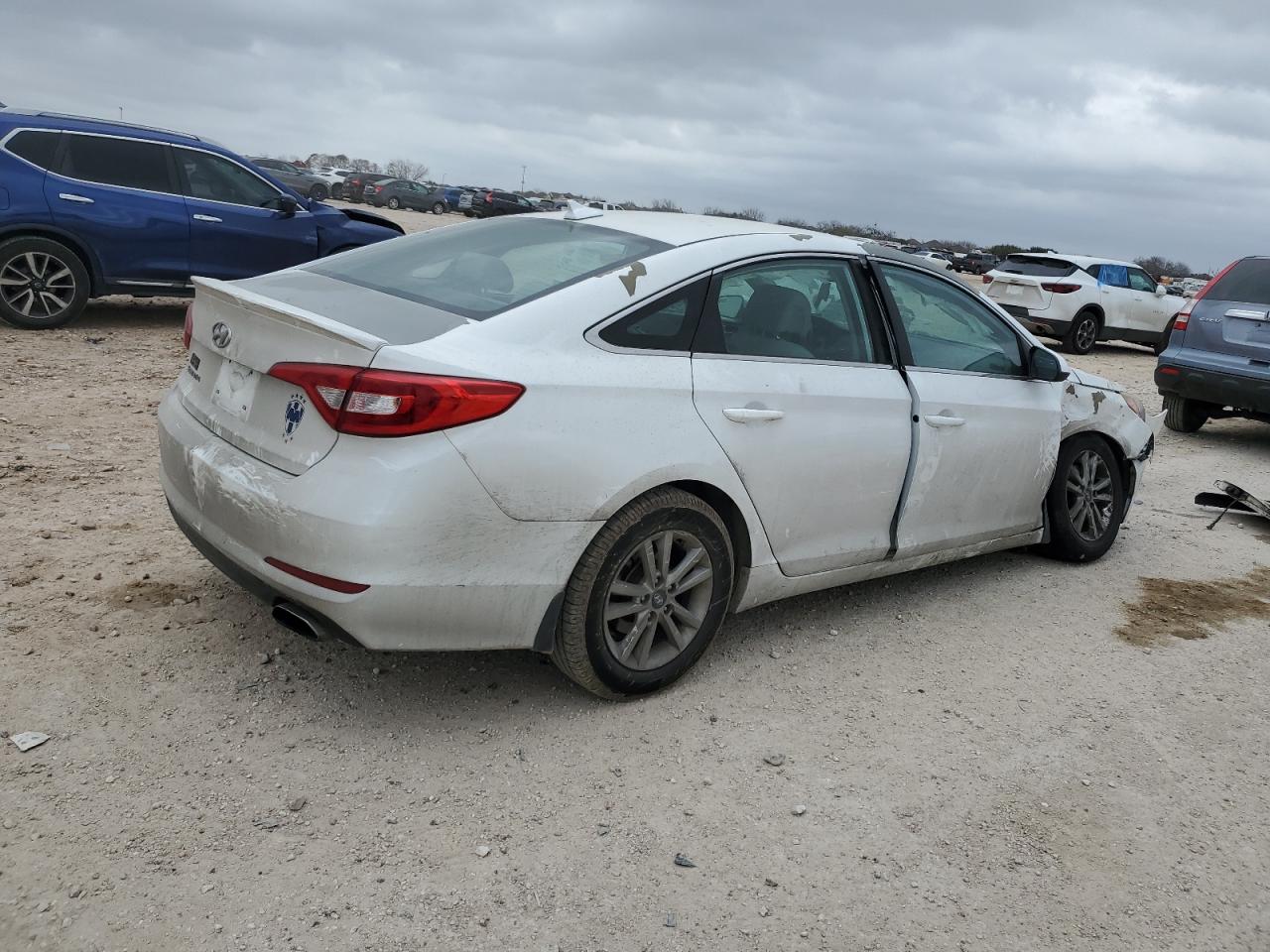 2017 Hyundai Sonata - Image 3