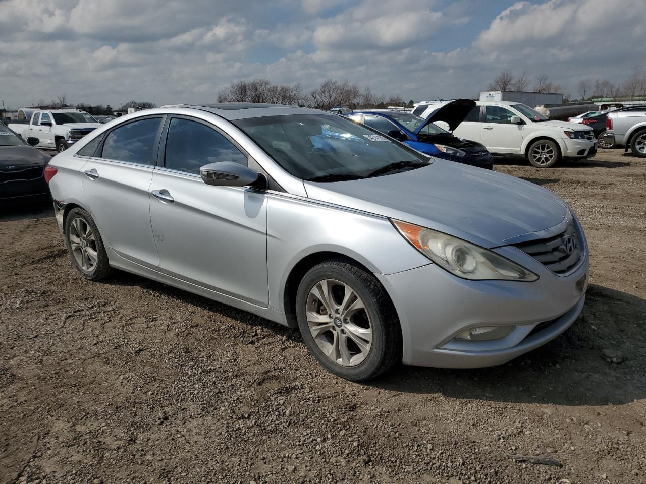 2013 Hyundai Sonata - Image 4