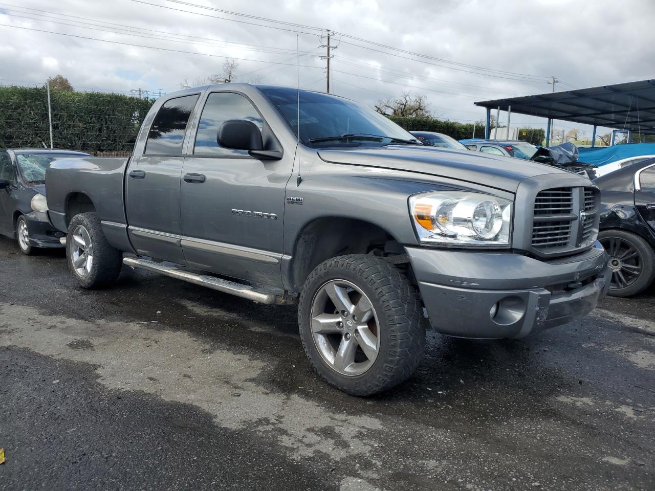 2006 Dodge RAM - Image 4