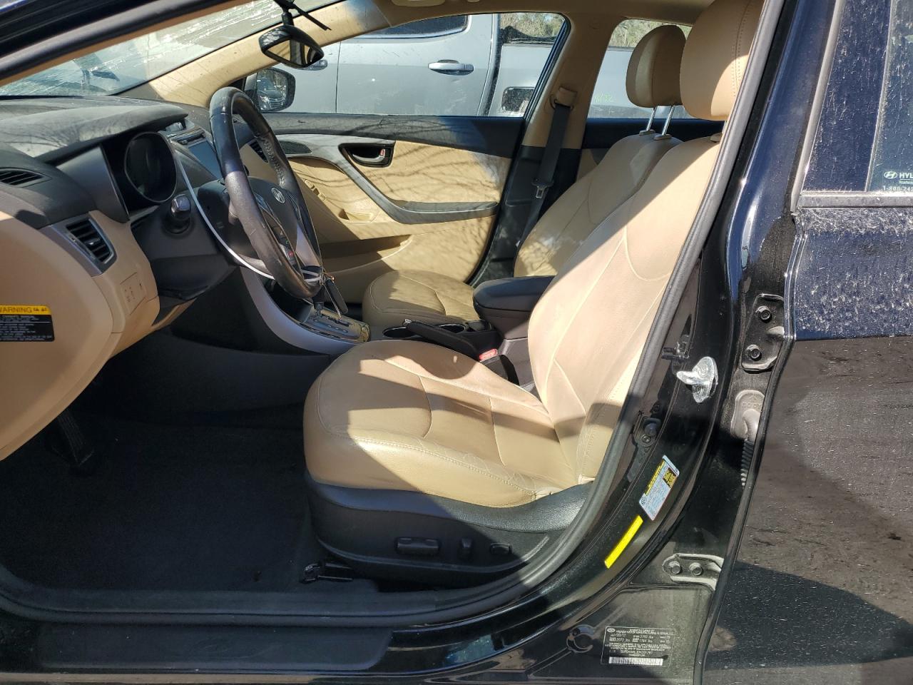 2013 Hyundai Elantra - Image 7