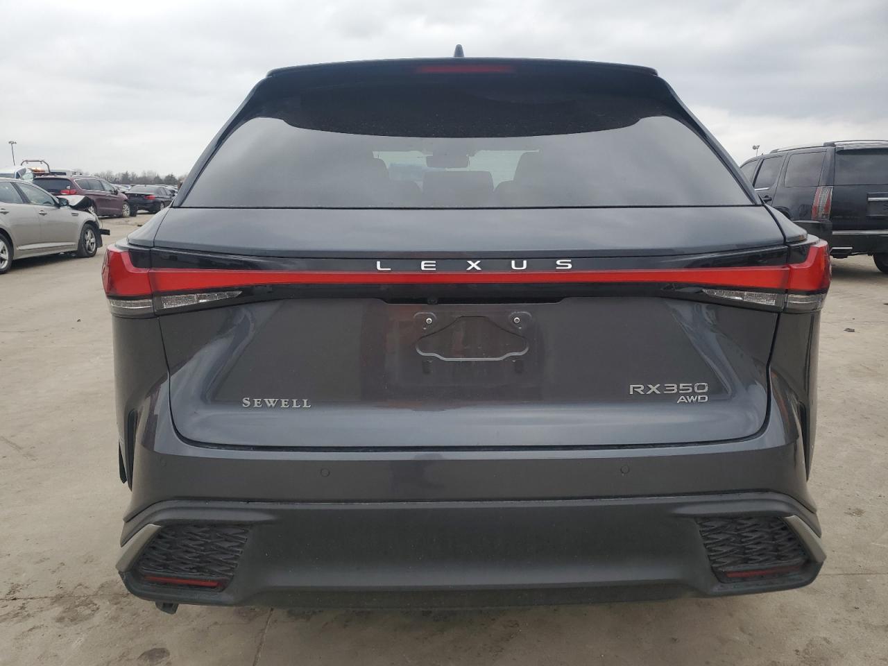 2024 Lexus RX - Image 6