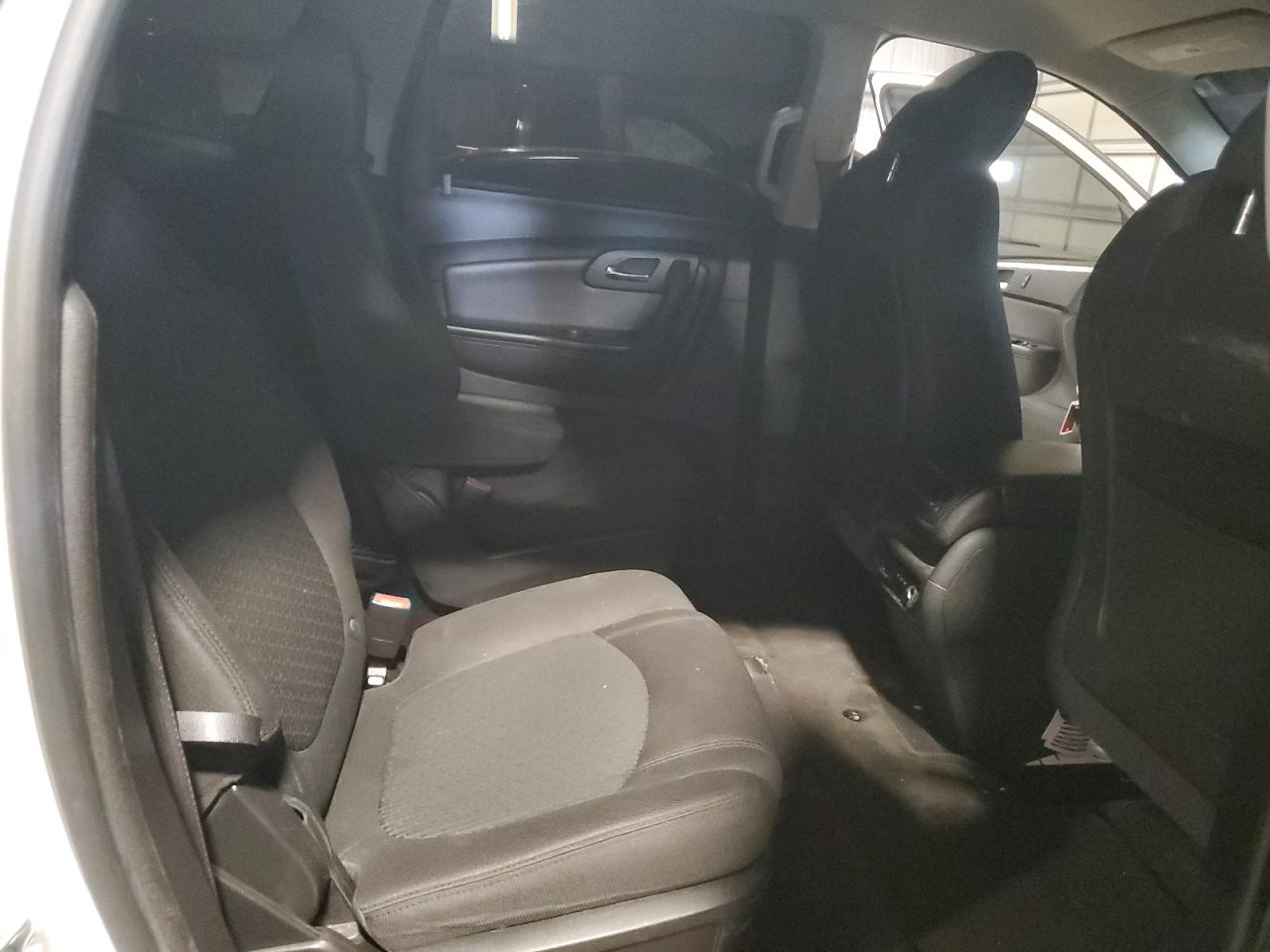 2011 Chevrolet Traverse - Image 11