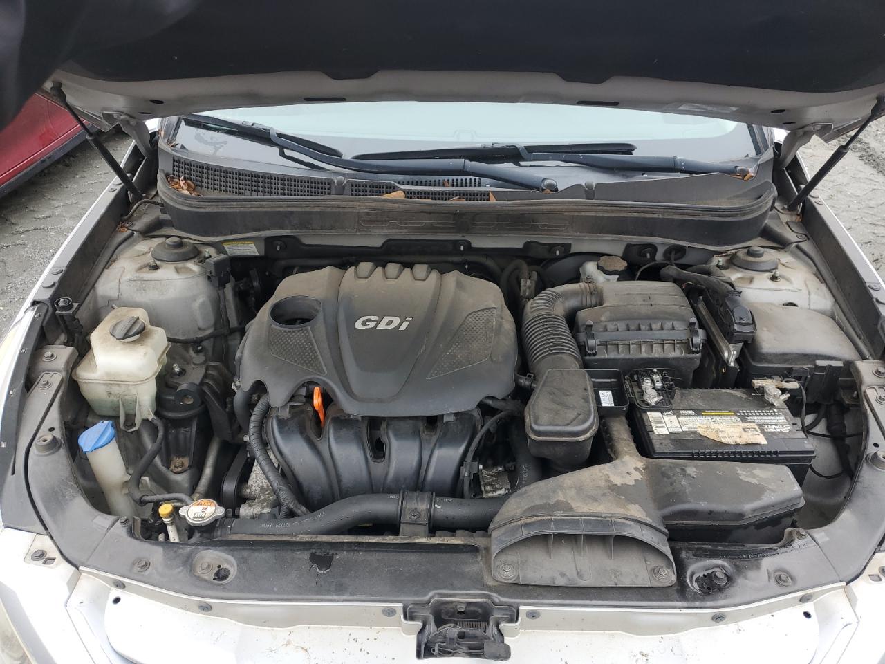2013 Hyundai Sonata - Image 11