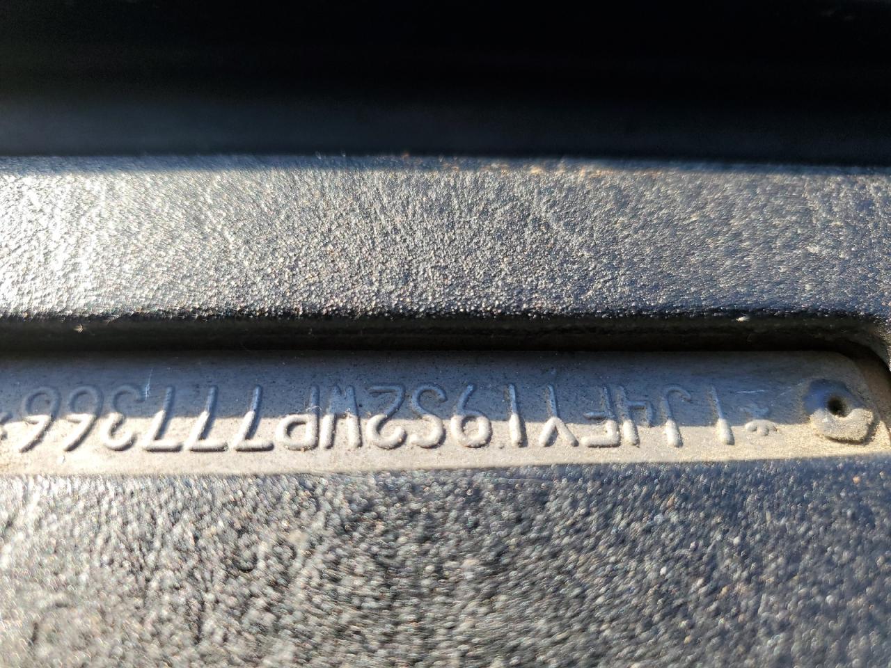 1998 Jeep Wrangler - Image 12