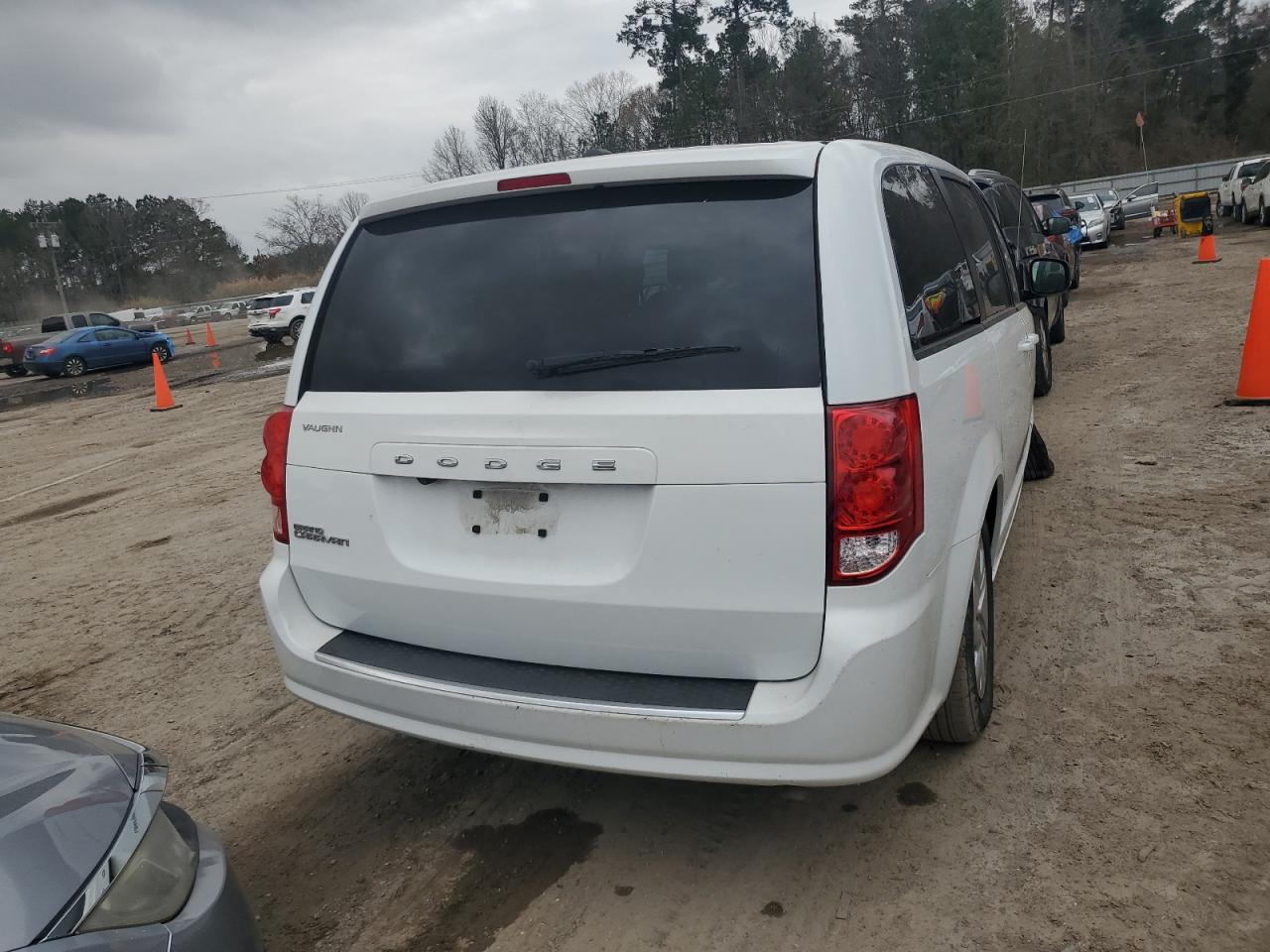 2018 Dodge Caravan - Image 6