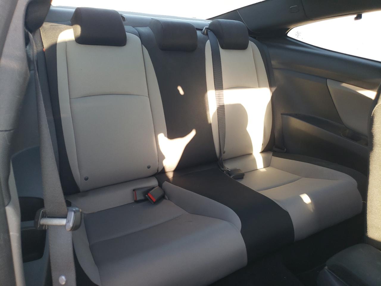 2016 Honda Civic - Image 10