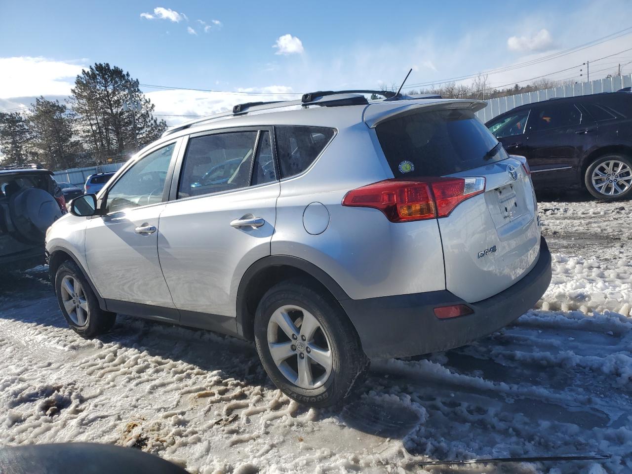 2014 Toyota RAV 4 - Image 2