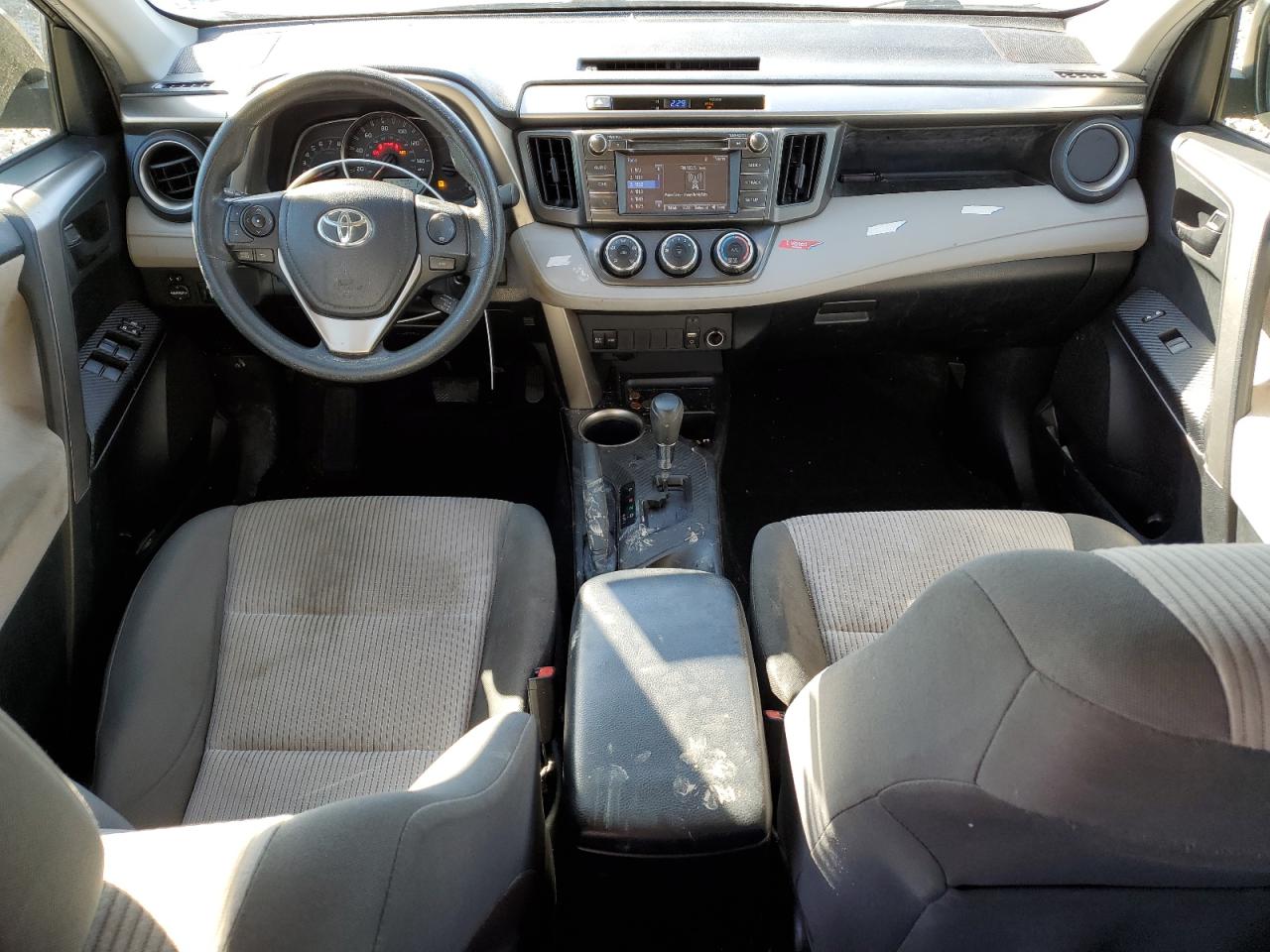 2015 Toyota RAV 4 - Image 8