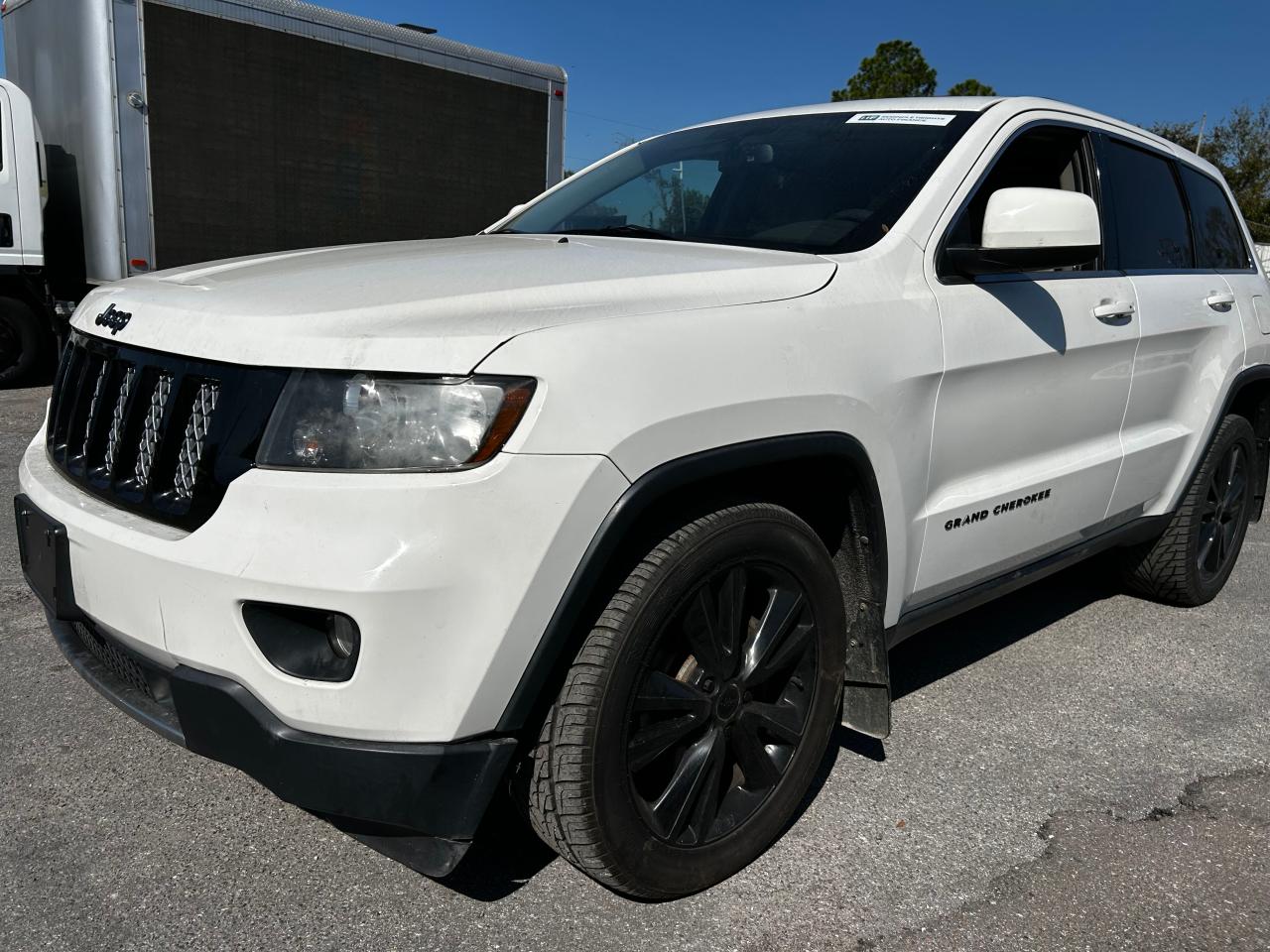 2012 Jeep Grand Cherokee - Image 2