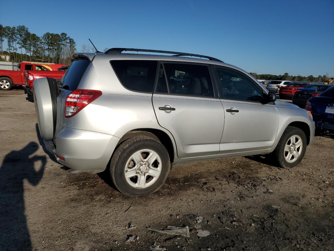 2010 Toyota RAV 4 - Image 3
