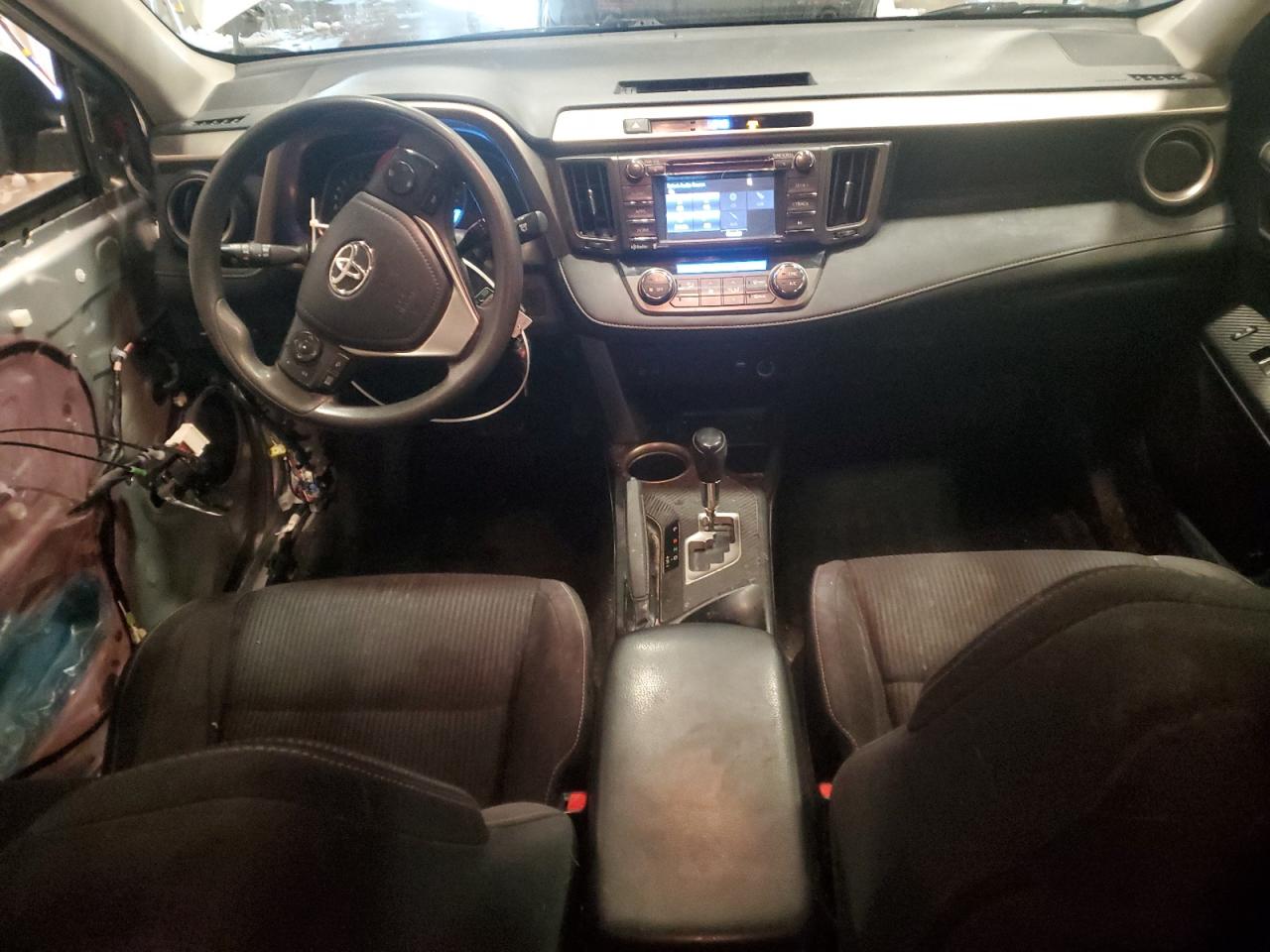 2015 Toyota RAV 4 - Image 8