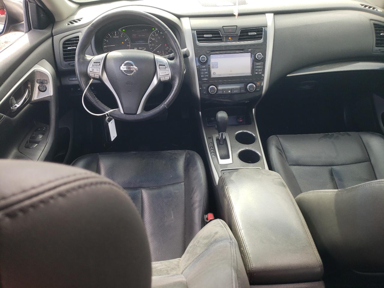 2015 Nissan Altima - Image 8