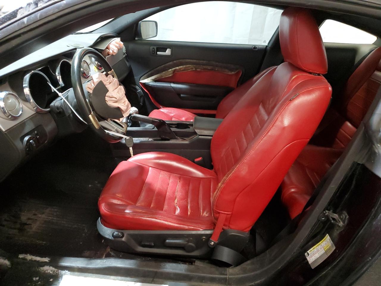 2005 Ford Mustang - Image 7