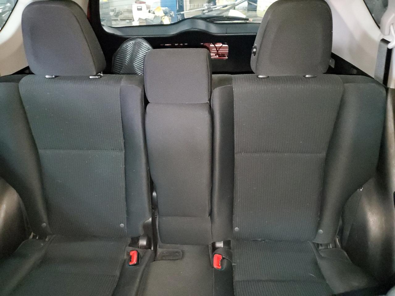2014 Toyota RAV 4 - Image 10