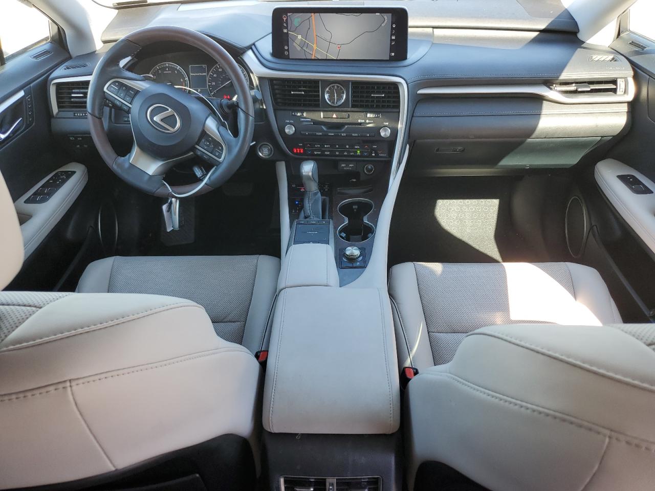 2022 Lexus RX - Image 8