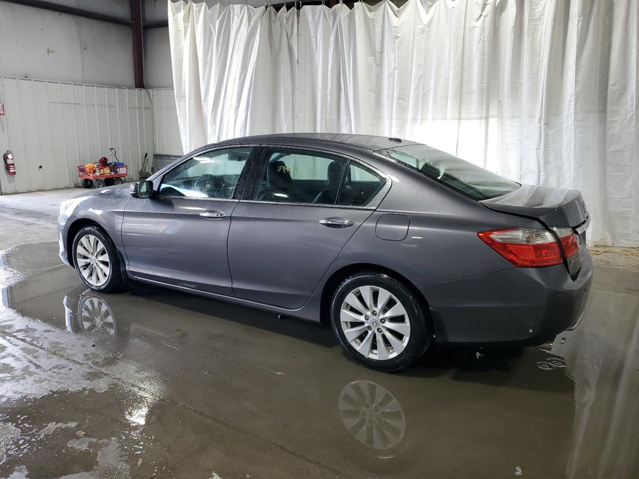 2015 Honda Accord - Image 2