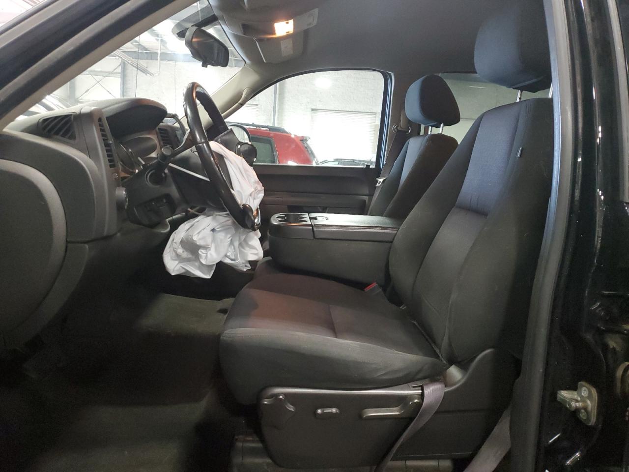 2012 Chevrolet Silverado - Image 7