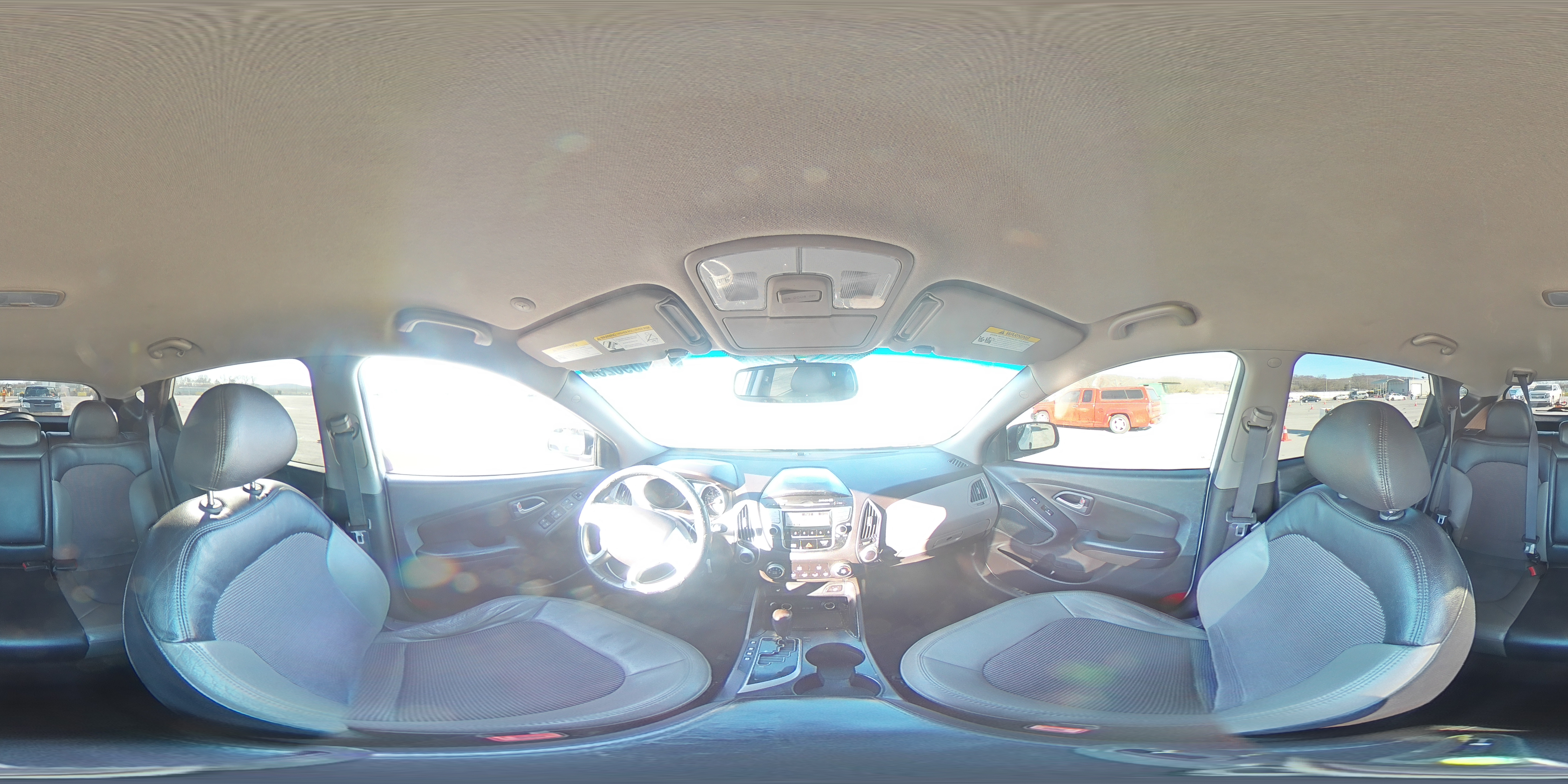 2013 Hyundai Tucson - Image 13