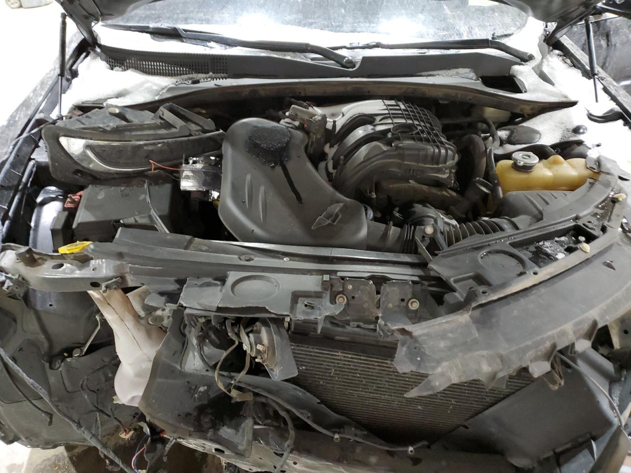 2015 Chrysler 300 - Image 13