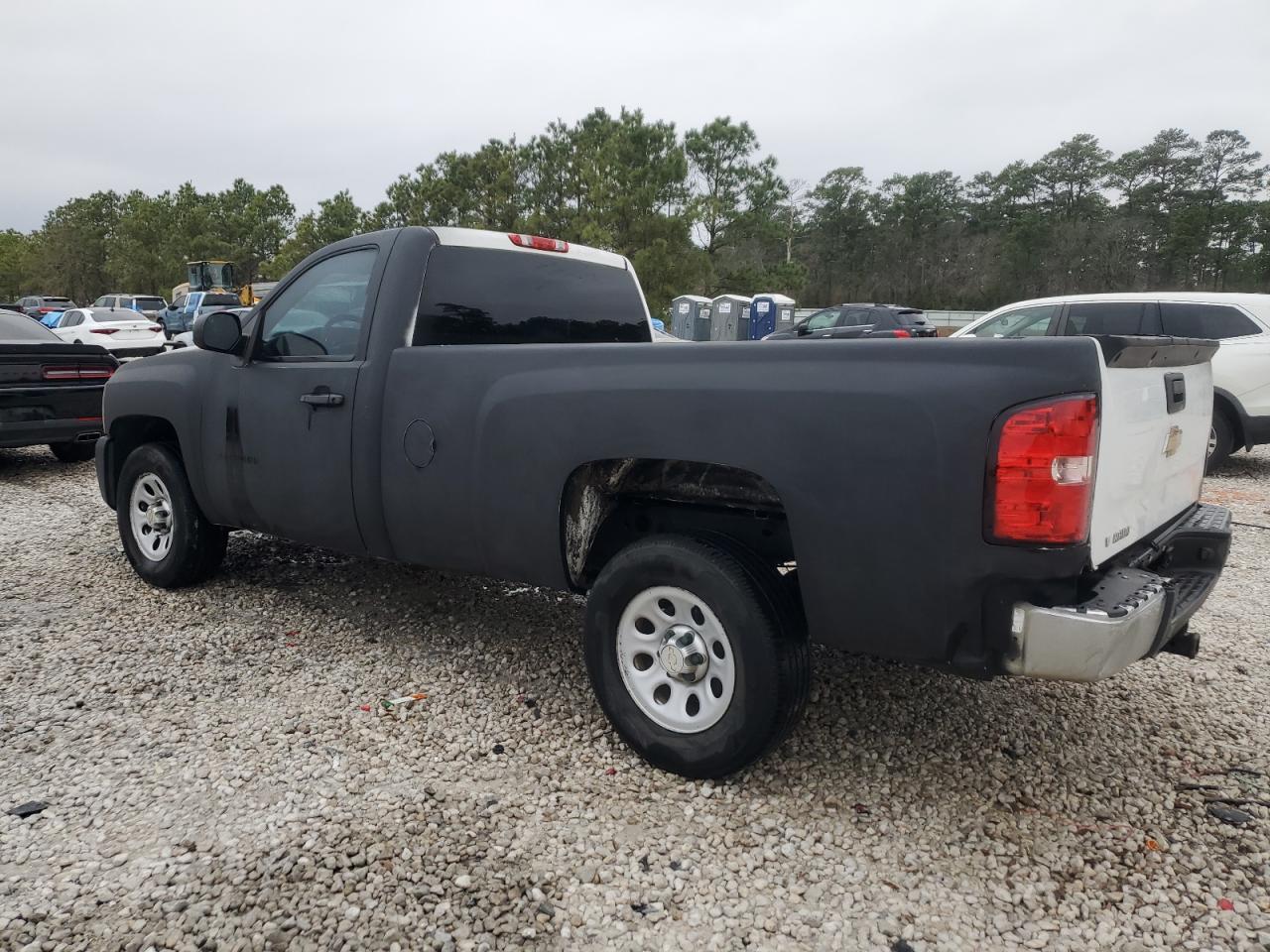 2013 Chevrolet Silverado - Image 2
