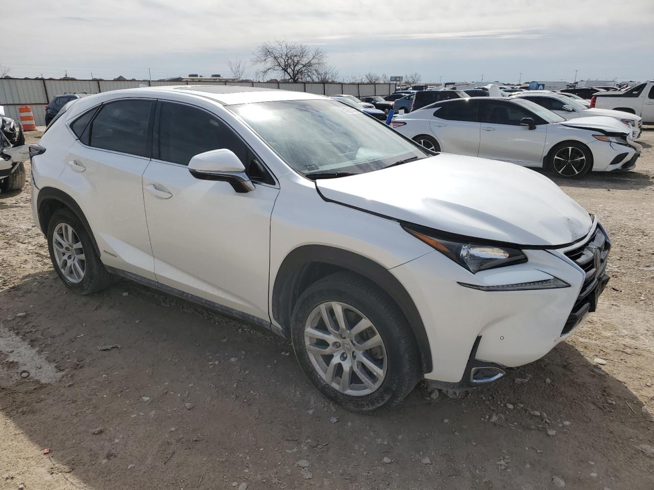 2015 Lexus NX - Image 4