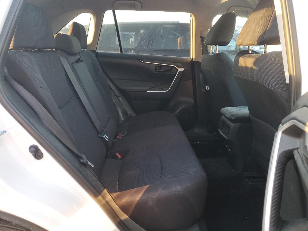 2024 Toyota Rav4 Le VIN: 2T3H1RFV7RW322005 Lot: 46630425