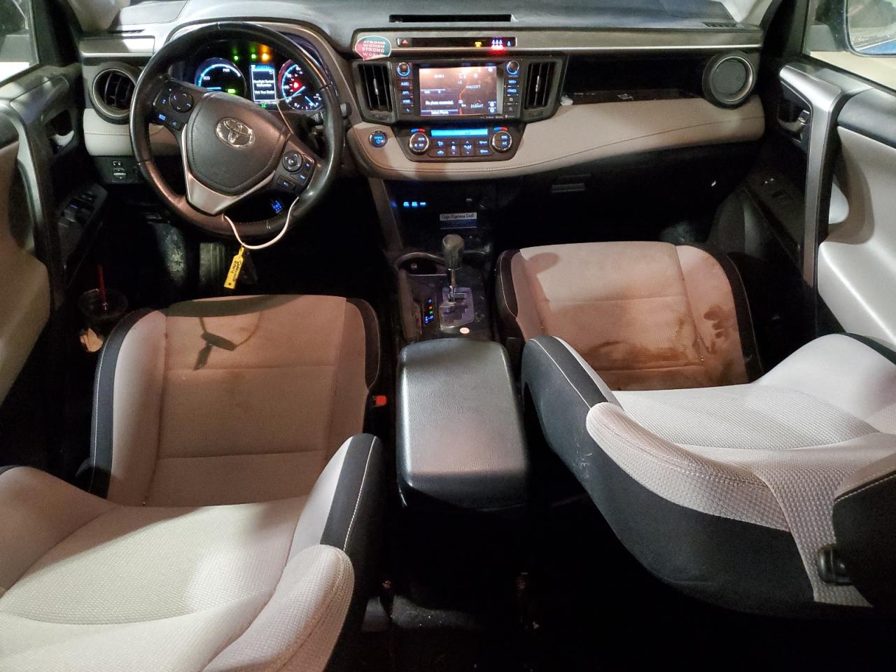 2017 Toyota RAV 4 - Image 8