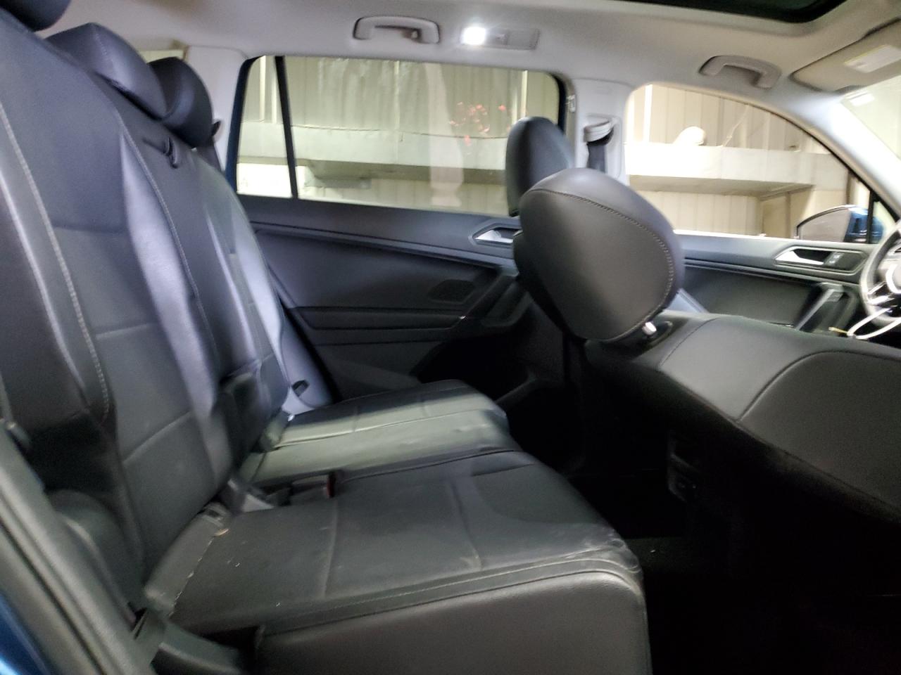 2020 Volkswagen Tiguan - Image 11