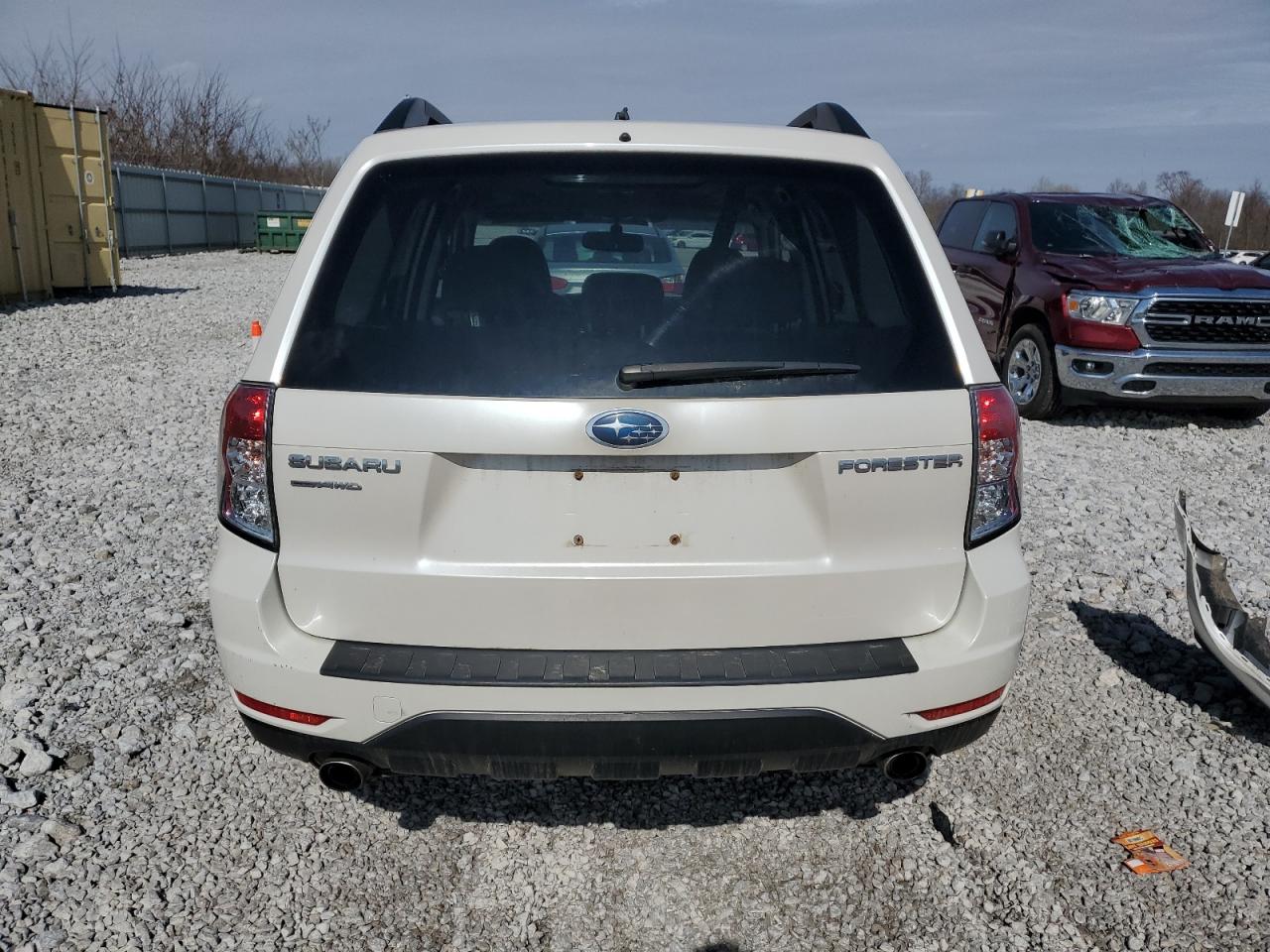 2010 Subaru Forester - Image 6